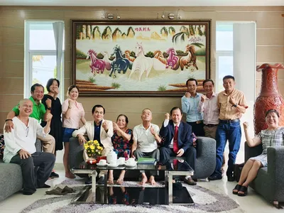 Lễ ký kết hợp tác giữa Meta King Attorney và Kichy Lucky USA tại biệt thự Đỗ Trí Minh có sự chứng kiến của ba mẹ ông JD. Martin Do và vợ chồng em gái Tina Do từ Úc về