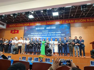 LỄ RA MẮT LÀNG HỌC SINH – SINH VIÊN SÁNG TẠO -  TỌA ĐÀM “GIẢI PHÁP HÌNH THÀNH VÀ PHÁT TRIỂN HỆ SINH THÁI KHỞI NGHIỆP ĐỔI MỚI SÁNG TẠO Ở CÁC TRƯỜNG ĐẠI HỌC, CAO ĐẲNG”