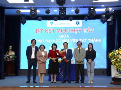 Lễ ký kết thỏa thuận hợp tác giữa Công ty CP King Attorney và Trường Đại học Nguyễn Tất Thành