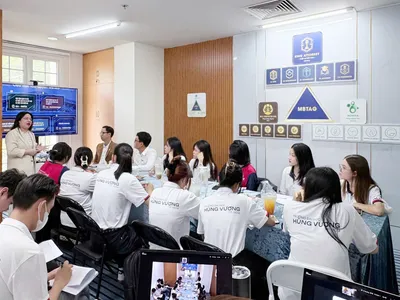 Sinh viên Khoa Luật Trường Đại học Hùng Vương TP. Hồ Chí Minh tham quan & học hỏi thực tiễn tại King Attorney