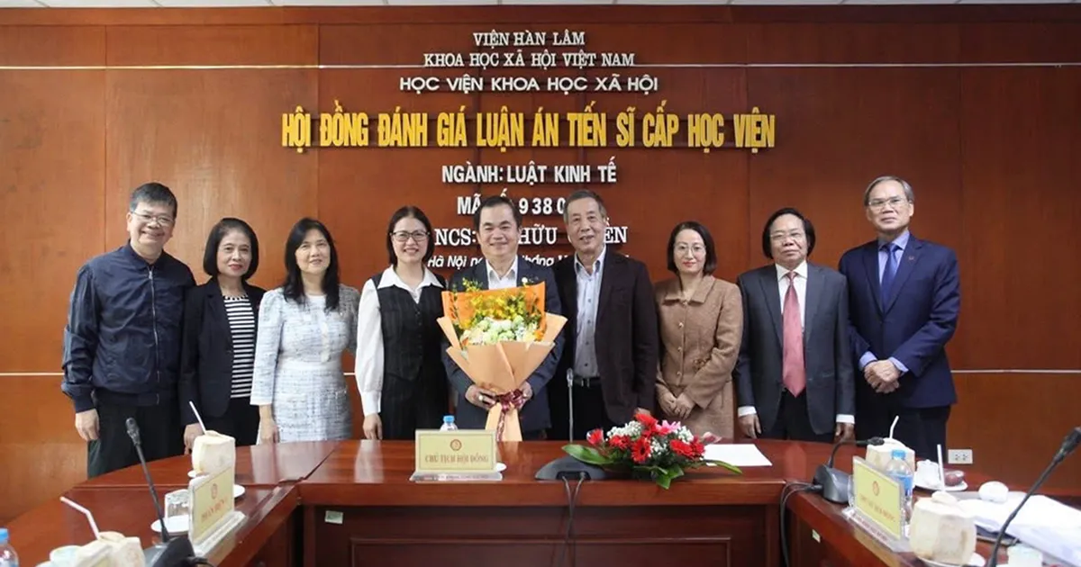 ÔNG JD. MARTIN DO (ĐỖ HỮU CHIẾN) CHINH PHỤC BẰNG TIẾN SĨ THỨ HAI TẠI VIỆT NAM – MỘT CỘT MỐC MỚI TRONG HÀNH TRÌNH “CHUNG SỨC CHO ĐẤT MẸ VĨ ĐẠI”