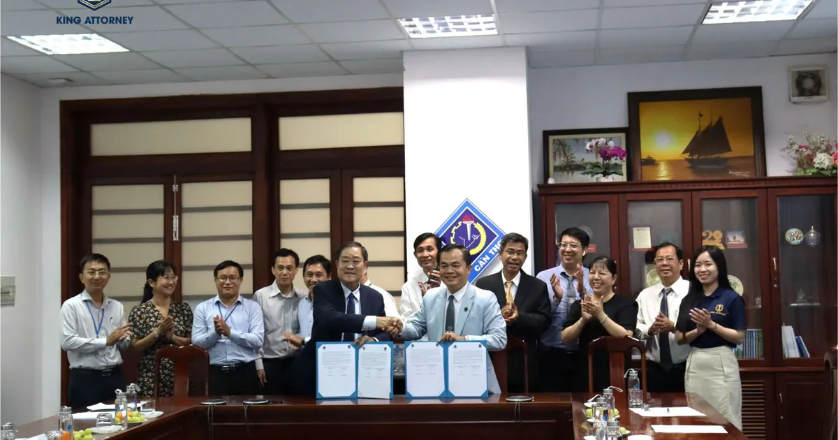 Lễ ký kết hợp tác giữa Công ty CP King Attorney, Công ty TNHH Novita An Bình và Đại học Cần Thơ