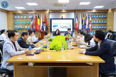 King Attorney tham dự tọa đàm “Pháp luật so sánh trong việc xây dựng chiến lược công bố bài báo quốc tế”